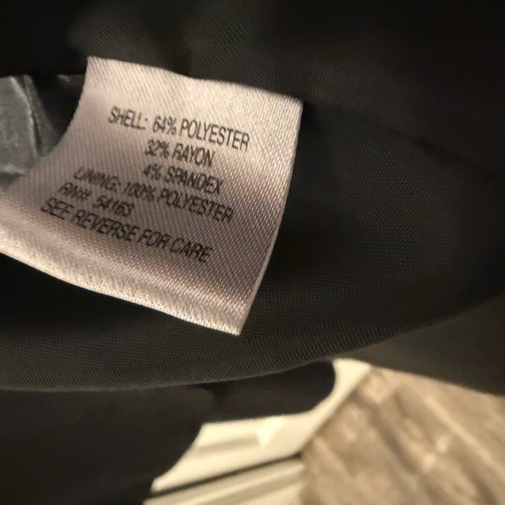 NWOT Calvin Klein Charcoal Suit Ensemble EUC - Picture 3 of 7
